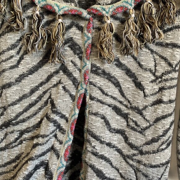 Soft Surroundings Zebra Print Cardigan Size XS Fringe Oversized Boho Mob Wife - Picture 5 of 12